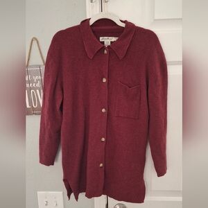Eddie Bauer 100% Lambwool Burgundy Sweater Womens Botton Down Size Medium